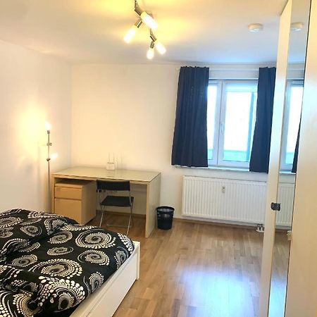 Cozy Flat , Near University , Wifi&Free Parking Регенсбург Екстериор снимка