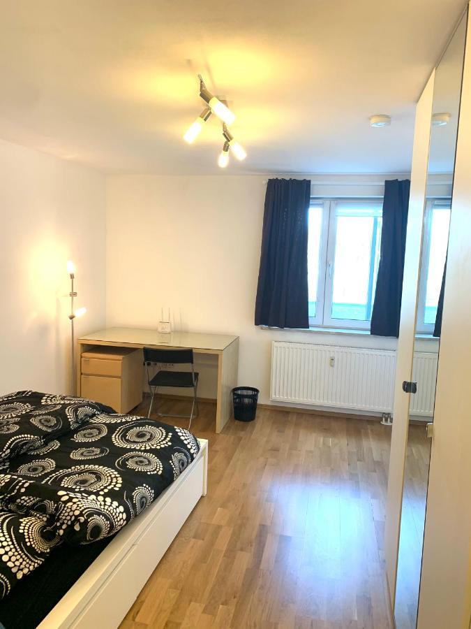 Cozy Flat , Near University , Wifi&Free Parking Регенсбург Екстериор снимка